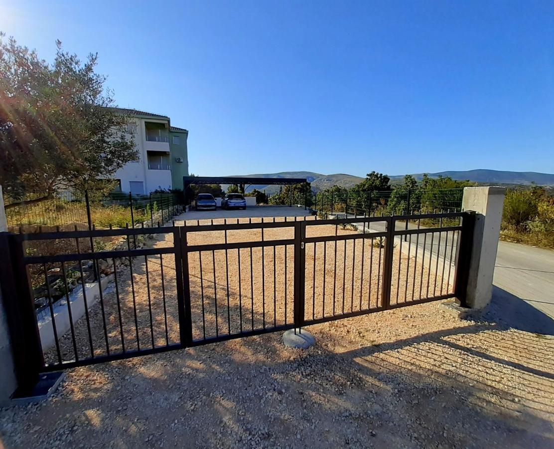 Apartment Zunabovic Trogir Exterior photo