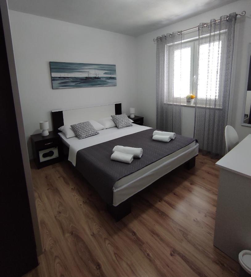 Apartment Zunabovic Trogir Exterior photo